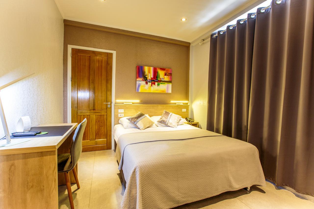 Q-Inn Boutique Hotel Парамарибо Екстер'єр фото